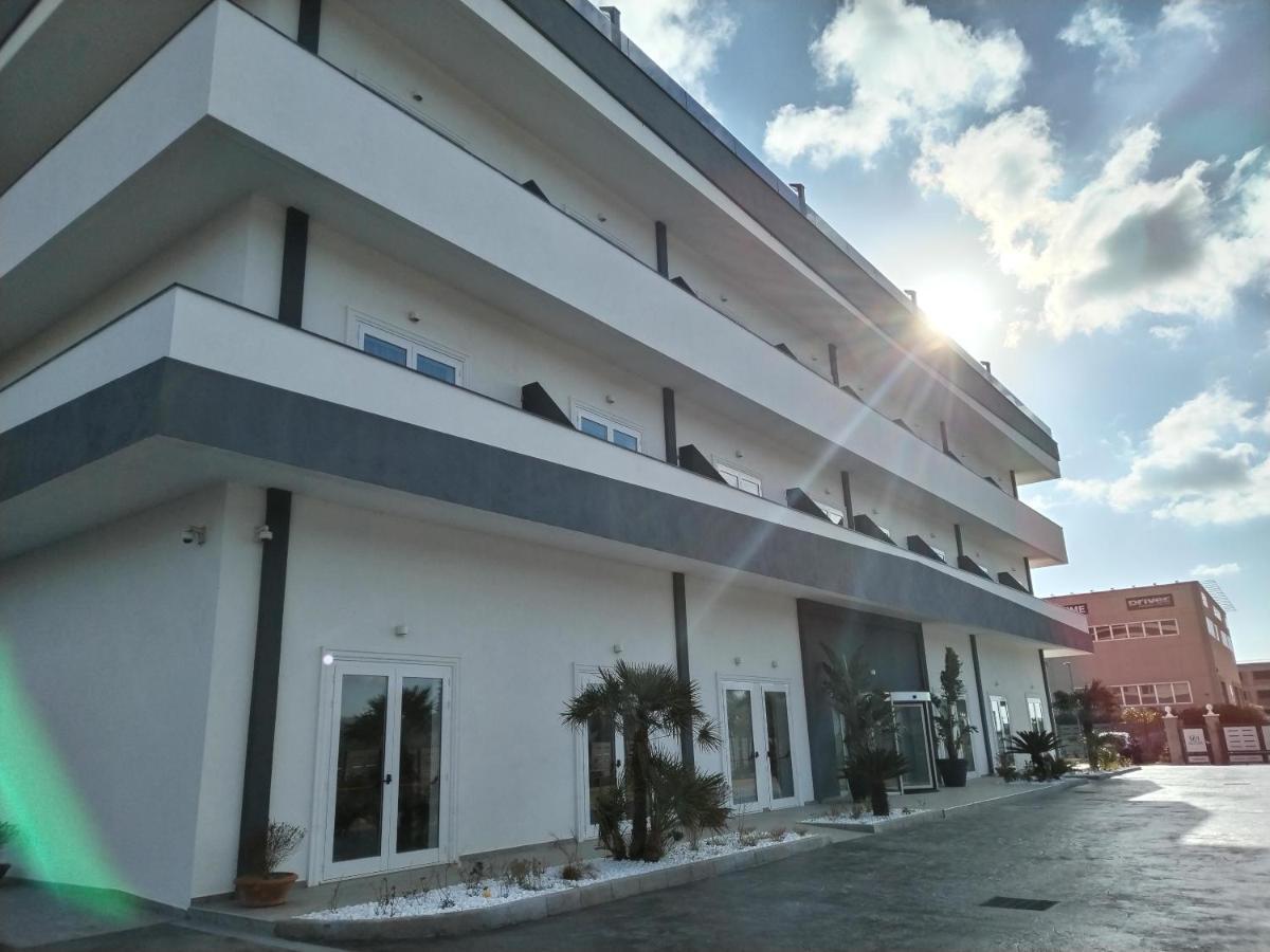Pm Hotel Catanzaro Exteriör bild